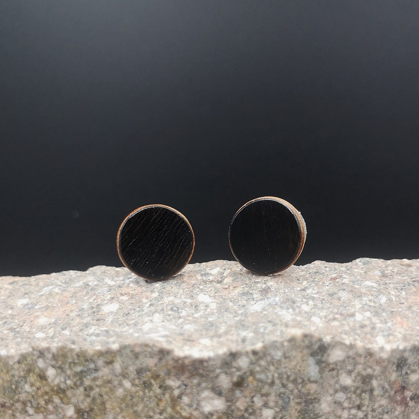 OHRSTECKER "EBENHOLZ" (M)