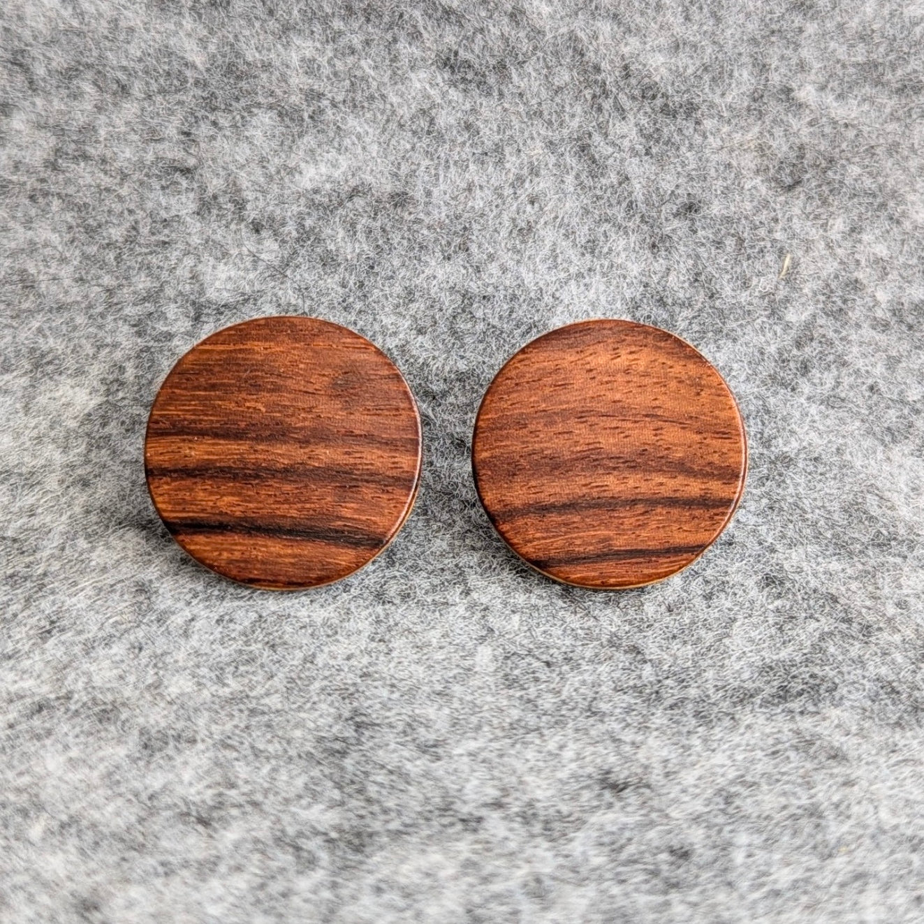 OHRSTECKER "PALISANDERMASER" (XL)