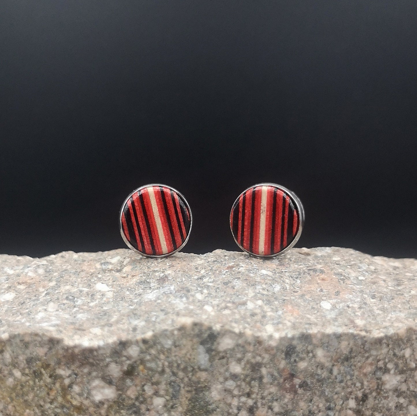 OHRSTECKER "ROT / STEEL"