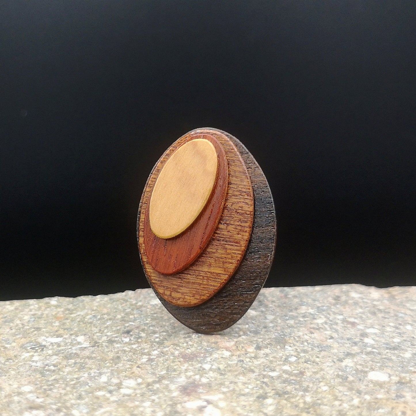 RING "OVAL 1"